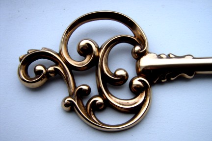 Solid Cast Bronze Key Details